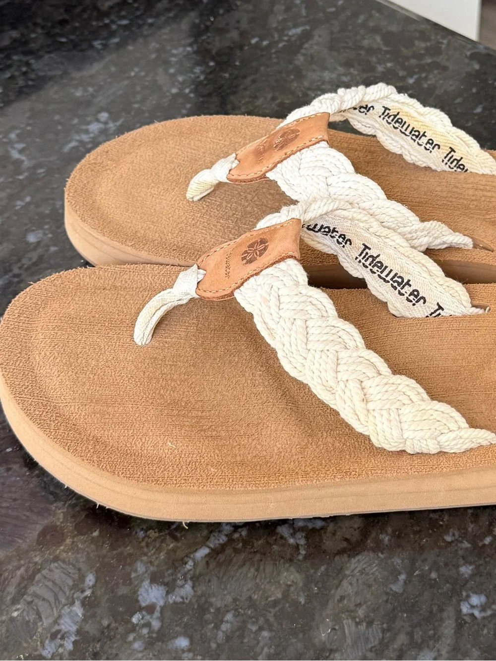 Tidewater Women’s Nantucket Harbor White Braided Rope Flip Flops Size 9/10 L